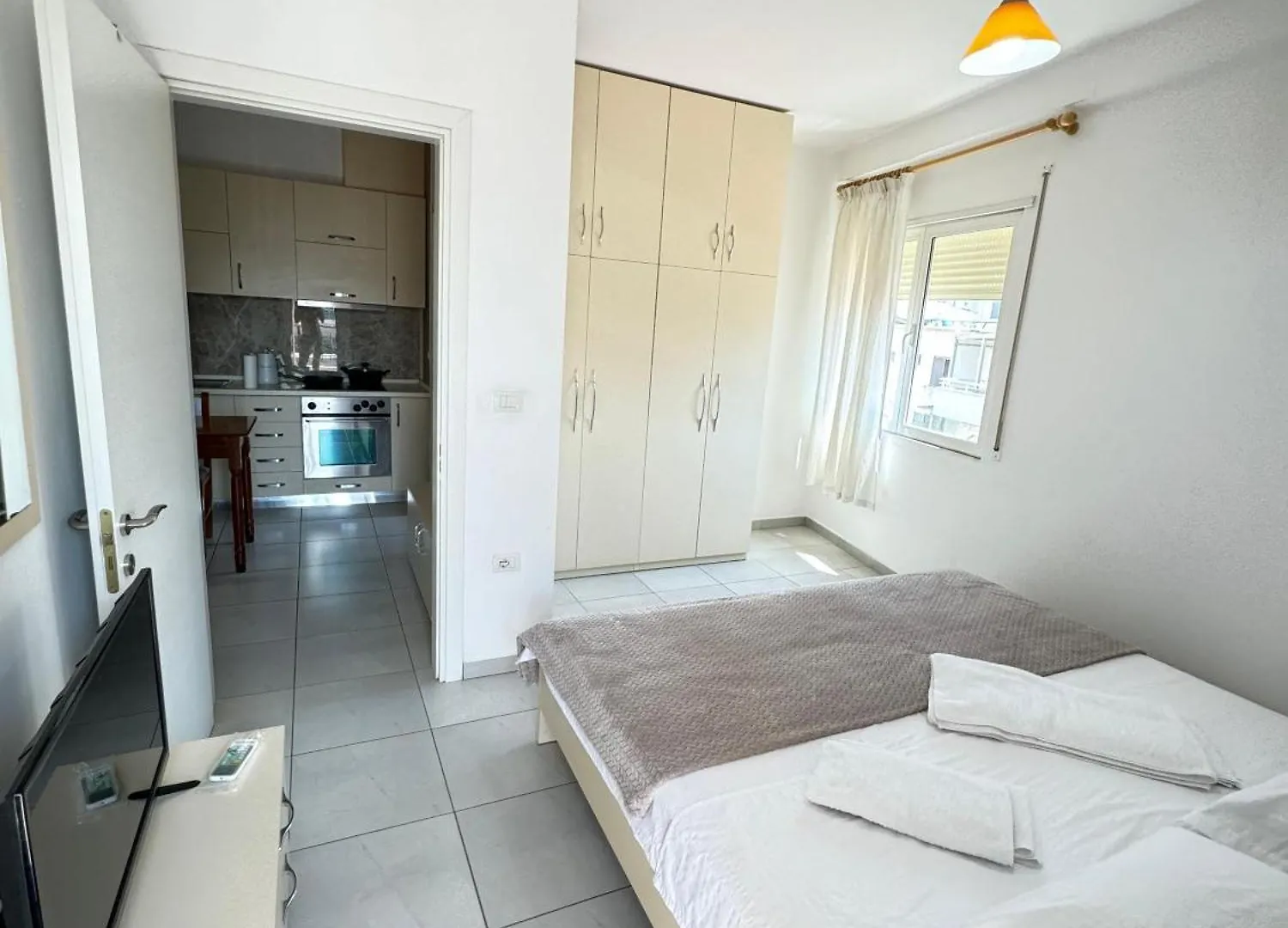 The Cozy Nest - Fully Loaded Apt Τίρανα 0*,  Αλβανία